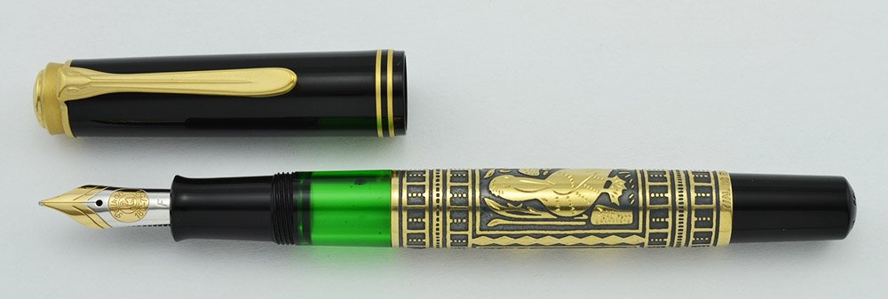 Pelikan M700 Toledo Fountain Pen - Black, Engraved Vermeil, Fine